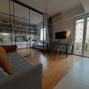 https://simply-italian-luxury-suite.it-romehotels.com